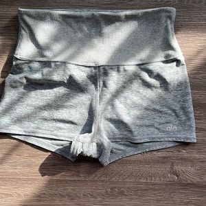 Alo yoga shorts